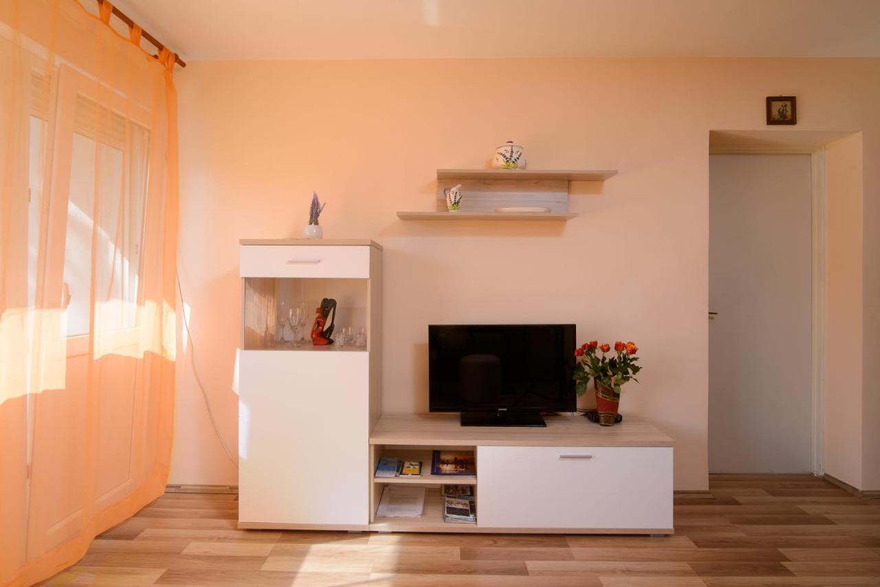 Ante Apartment Split Exterior photo